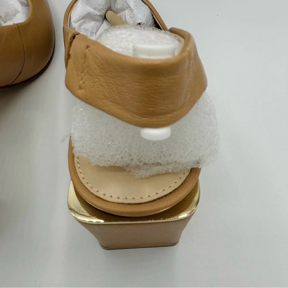 Vince Camuto Hamden Pump, 5.5M - Picture 6 of 9
